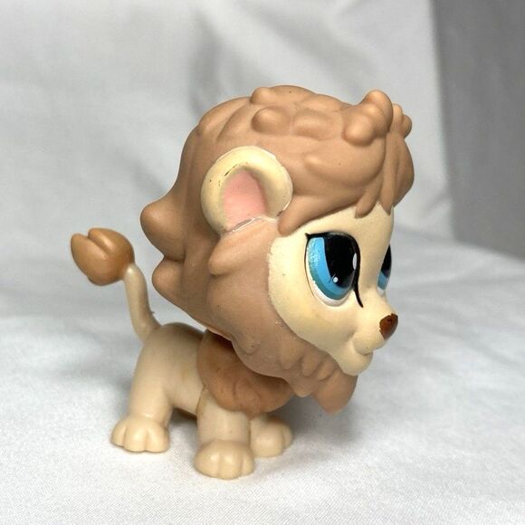 Littlest Pet Shop Lion #1112 Rare Hasbro Pets Around The World Collection 2009 - Picture 6 of 16